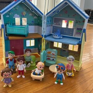 Cocomelon dollhouse set